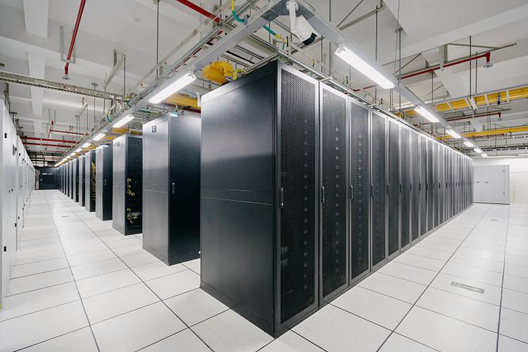 百萬數(shù)據(jù)服務(wù)器 定義、數(shù)據(jù)處理與存儲(chǔ)支持服務(wù)詳解